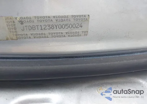 2000 Toyota Echo z USA, uszkodzony, nr VIN JTDBT1238Y0050024